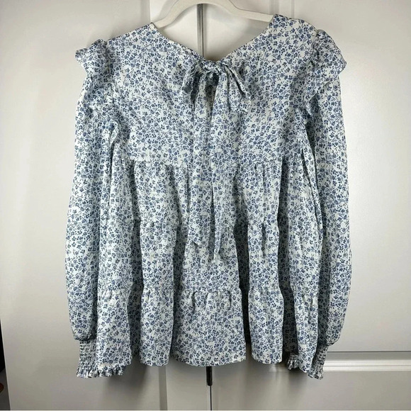 La Ven Cottage Core Blue Ditsy Floral Blouse Gorgeous Tie Back Detail Medium‎ - Picture 2 of 10